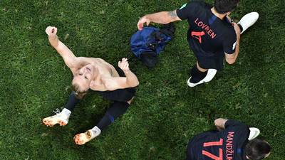 Croatia hold their nerve to beat Russia in penalty shootout