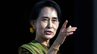 Nobel laureate Suu Kyi  visits Northern Ireland