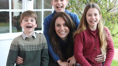 First photo of Kate Middleton released after abdominal surgery