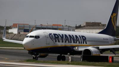 Belgian labour inspectors reportedly question Ryanair staff