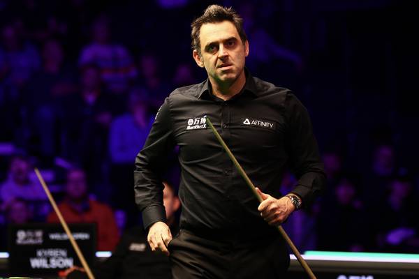 O’Sullivan up against it as Williams takes early lead