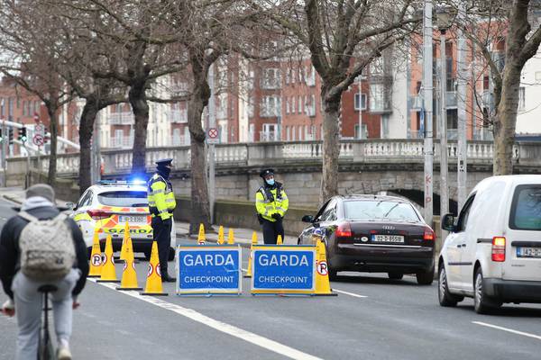 Large increase in number of Covid-19 travel fines issued by gardaí