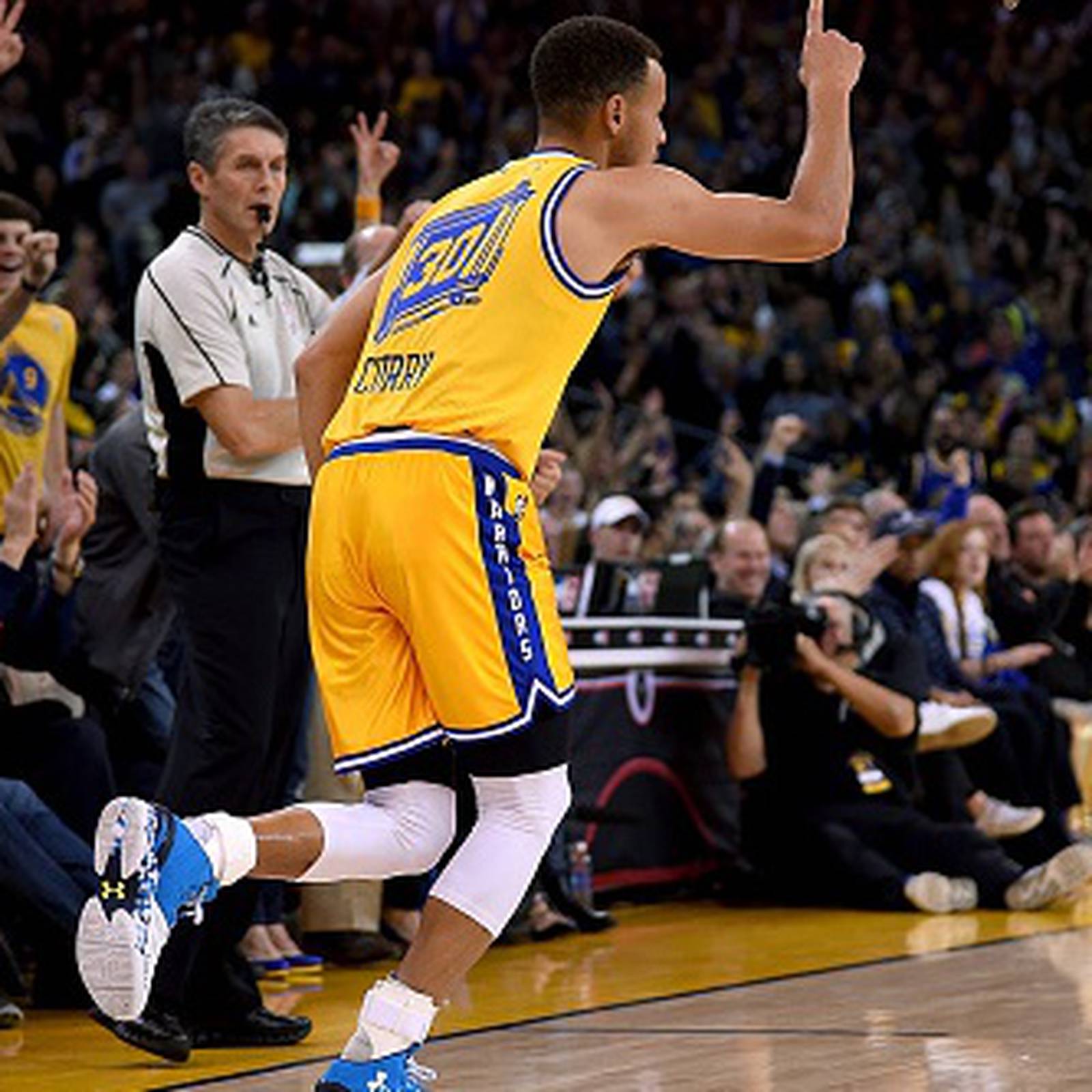 Golden State Warriors set record for best start in NBA history