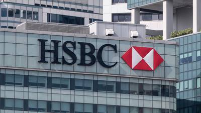 HSBC to axe  840 UK jobs