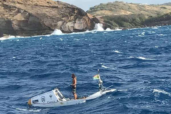 Man  crosses   the  Atlantic on a stand-up paddleboard