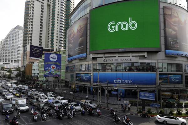 Toyota to invest €850m in Southeast Asian ride-hailing firm Grab
