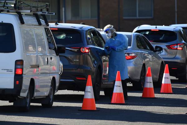Coronavirus: Australia sends army to enforce strict lockdown in Sydney