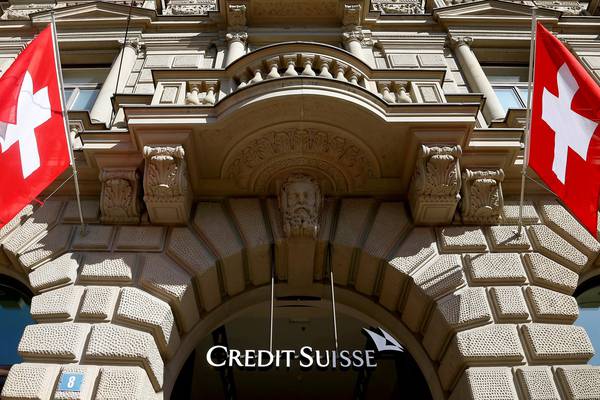Credit Suisse changes bonus rules in a bid to retain senior staff