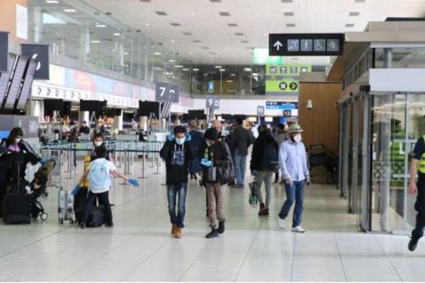Covid-19: Only one in 20 airport arrivals contacted for quarantine checks