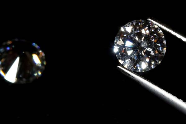 De Beers’s diamond sales fall again at the company’s latest offering