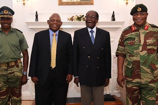 Mugabe meets Zimbabwe army chief and South Africa envoys