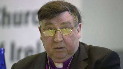 Archbishops and   leading theologian call for Yes vote