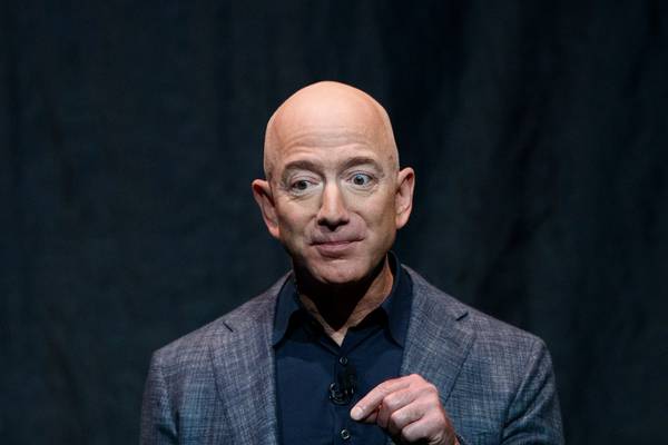 Managing through a crisis: Jeff Bezos gets his hands dirty again at Amazon