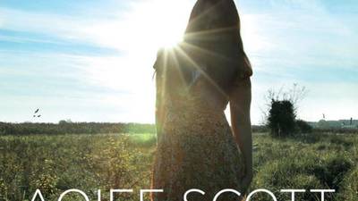 Aoife Scott - Carry the Day: a richly layered, impressive  debut album