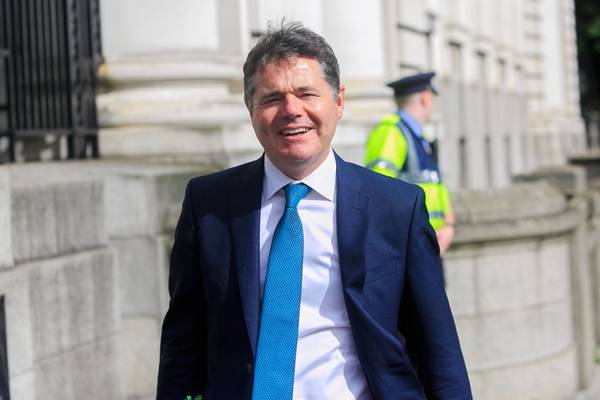 Donohoe to urge euro ministers to complete banking union