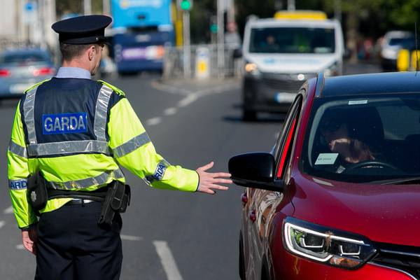 Gardaí to be issued with masks for checkpoints and foot patrols