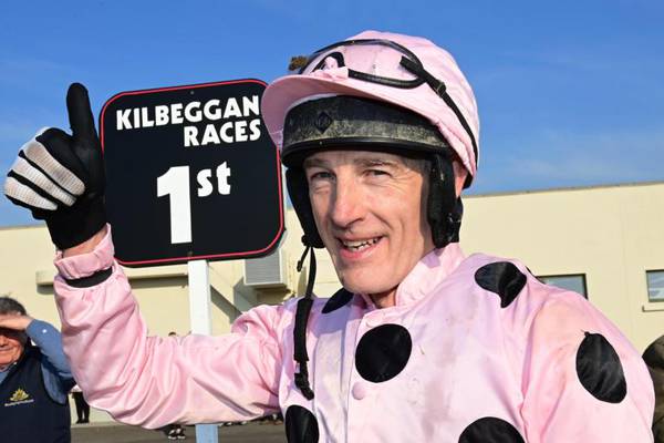 Amateur jockey Simon Condon wins first ever race at 59 years old