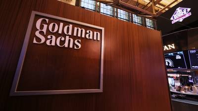 Goldman Sachs boosts bonuses for traders despite fall in revenues