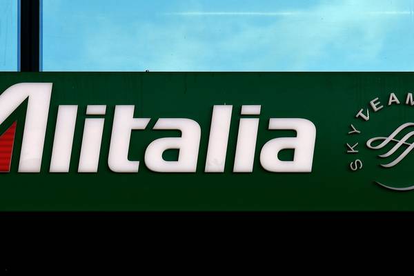 Alitalia workers reject pay and job cut rescue plan