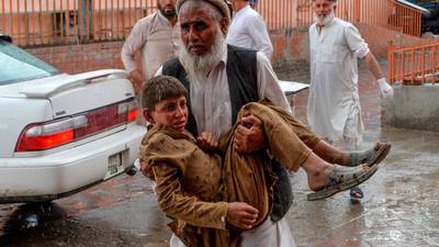 Afghanistan: Dozens killed in explosion at mosque
