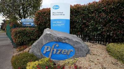 Drugmaker Pfizer abandons plan to split into two