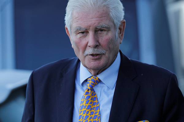 Sports Direct chairman survives shareholder vote
