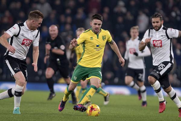 Crystal Palace agree a deal with Norwich for Robbie Brady