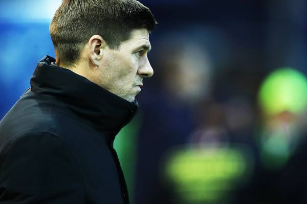 Steven Gerrard calls for ban on ‘dangerous’ artificial pitches