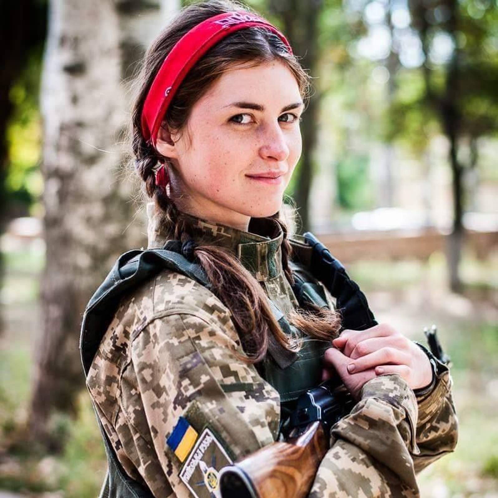 It's like playing with death' - Ukraine's female front-line soldiers