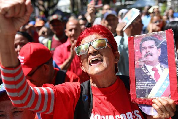 European powers recognise Guaidó as interim president of Venezuela