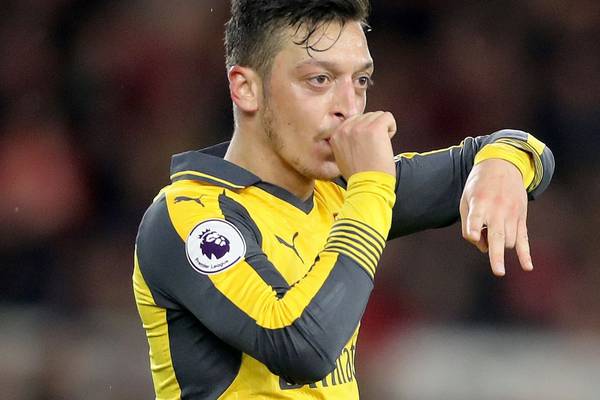 Mesut Ozil and Alexis Sanchez both on target in Arsenal win