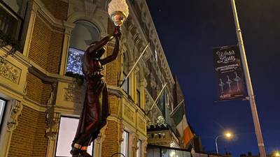 Shelbourne Hotel statues restored to front of building