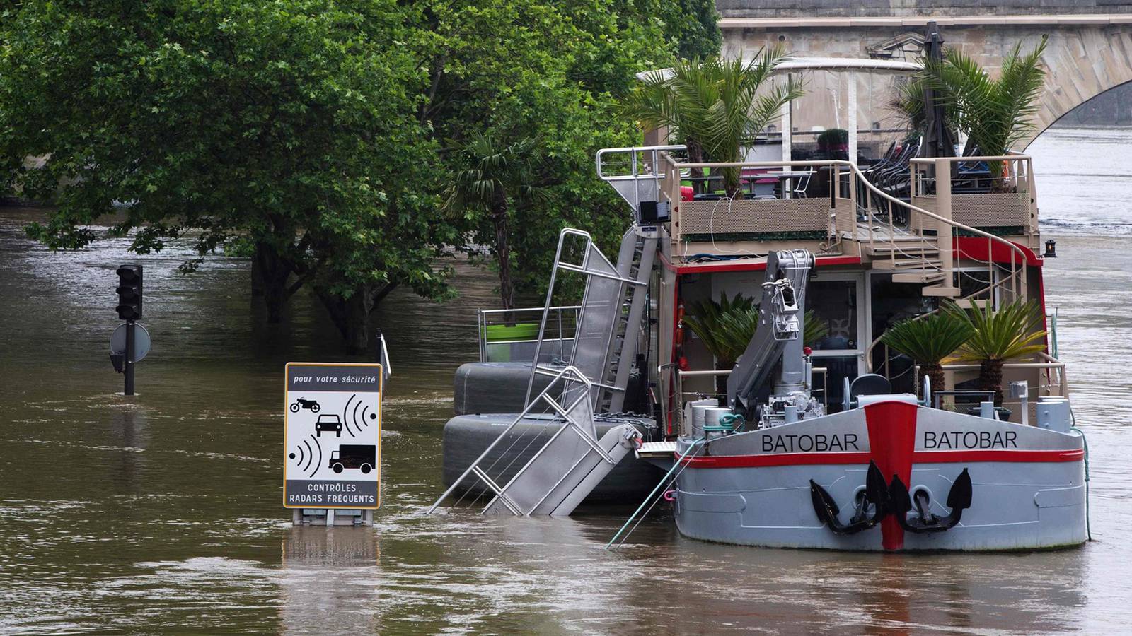 Paris attractions reopen as Seine water levels begin to subside The