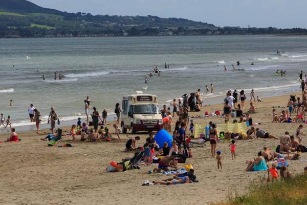 Temperatures reach over 26 degrees in Dublin on Monday