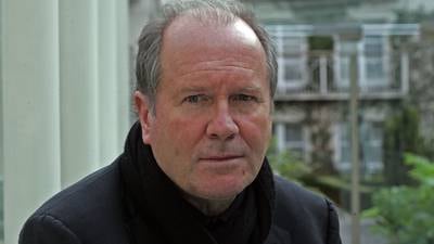 The Romantic by William Boyd: A serious case of prose-bloat