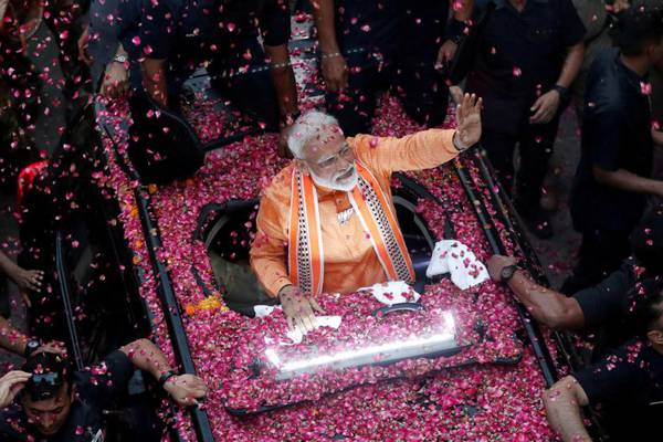 Modi’s nationalistic, presidential campaign reaps dividends in India
