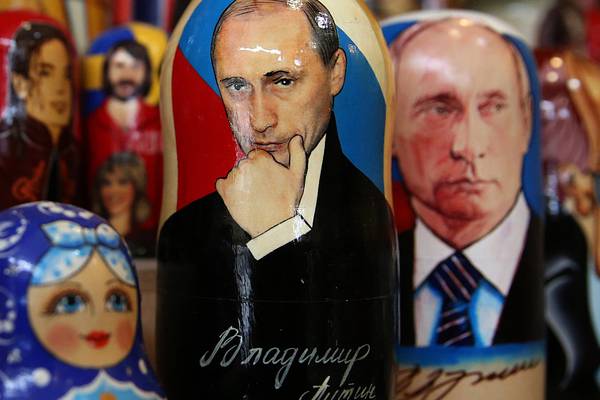 Maureen Dowd: While Putin shrinks, Zelenskiy soars