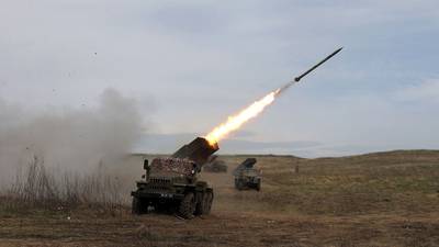 Ukraine and Russia prepare for defining Donbas battle