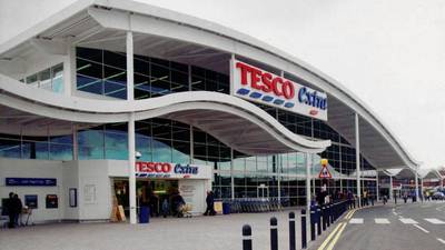Tesco Bank stops online transactions after 20,000 hit by fraud