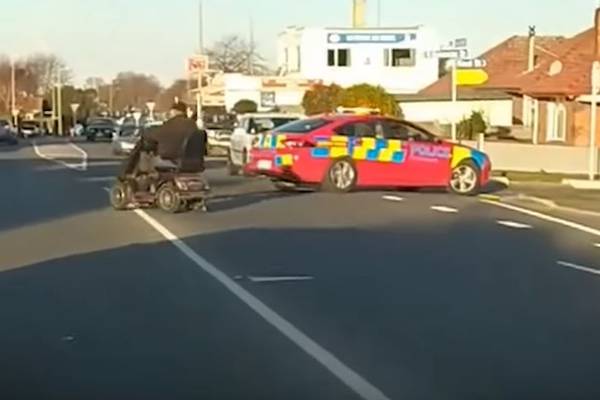 Mobility scooter fugitive evades police in low-speed chase