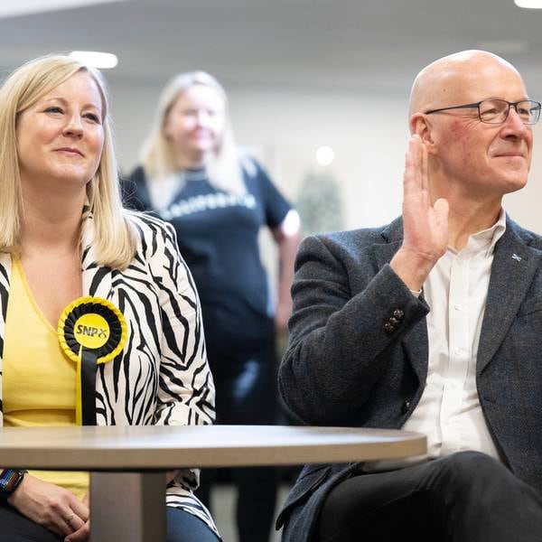 ‘People are hacked off at politics’: SNP and Labour in knife-edge battle across central Scotland