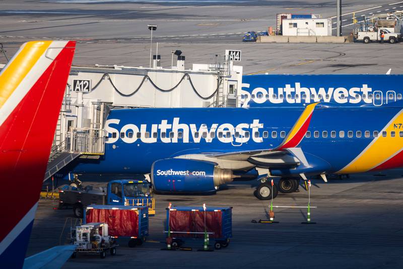 Southwest plane drops to ‘within 400ft’ of Pacific Ocean