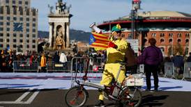 Polls show pro-independence parties slightly ahead in Catalonia