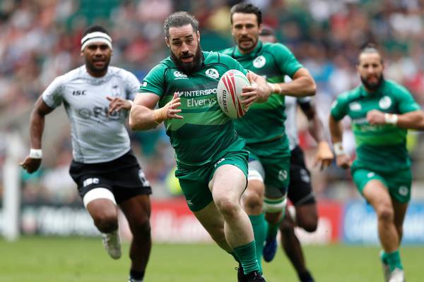 Ireland lose quarter-final thriller against Fiji at London Sevens