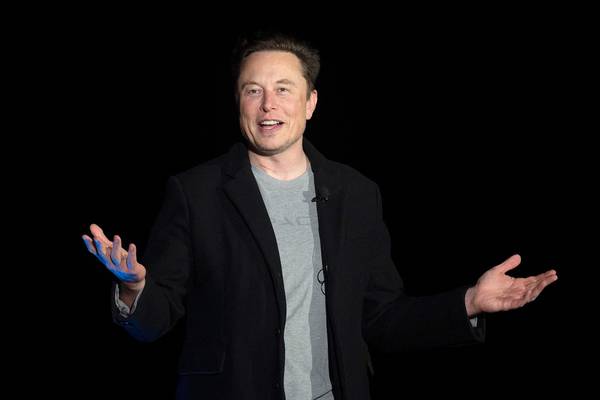 Elon Musk says he would reverse Twitter’s ban of Donald Trump