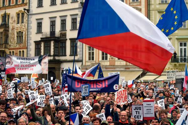Czech president names new justice minister despite street protests