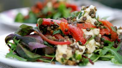 Wednesday: Lentil, red pepper and goat’s cheese salad