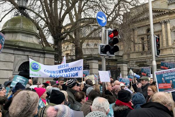Protesters call for end to ‘injustice’ of pensions anomaly