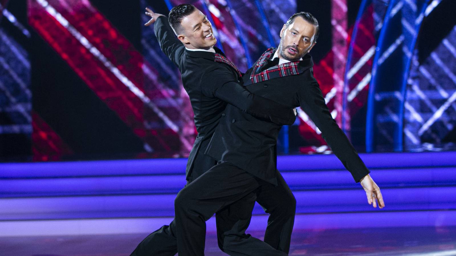 Dancing With The Stars Same Sex Celeb Pro Performances Are A First For Ireland And Uk The