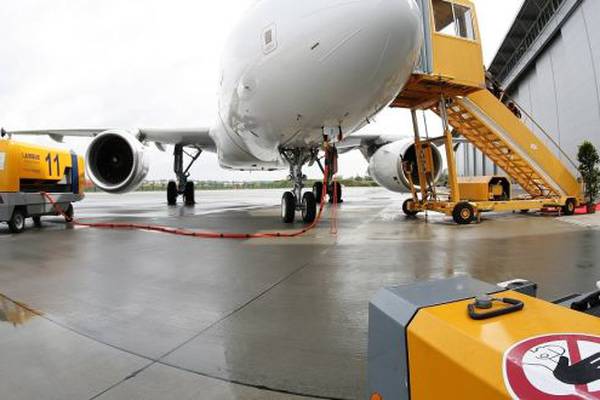 Directors of aircraft leasing firm receive €18m in benefits